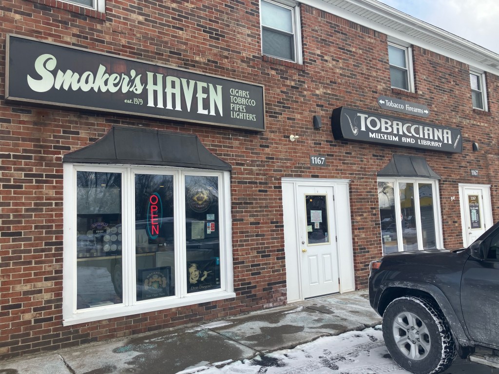 Smoker's Haven of the Southtowns cigar store (Buffalo)